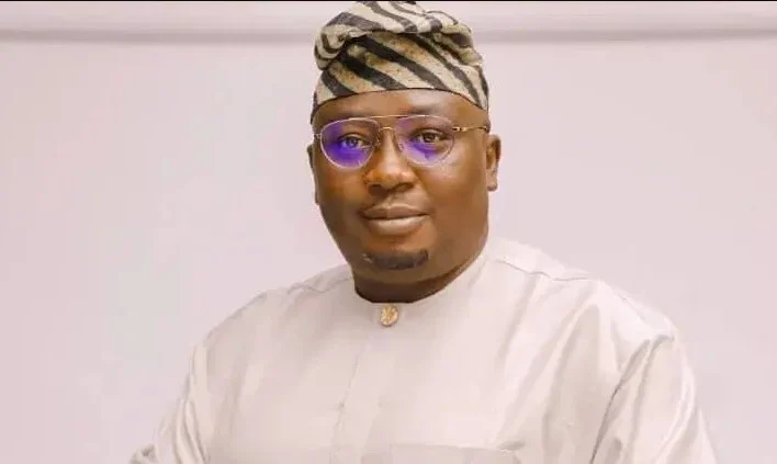 Adelabu Dismisses Defection Rumour, Reaffirms Loyalty To APC