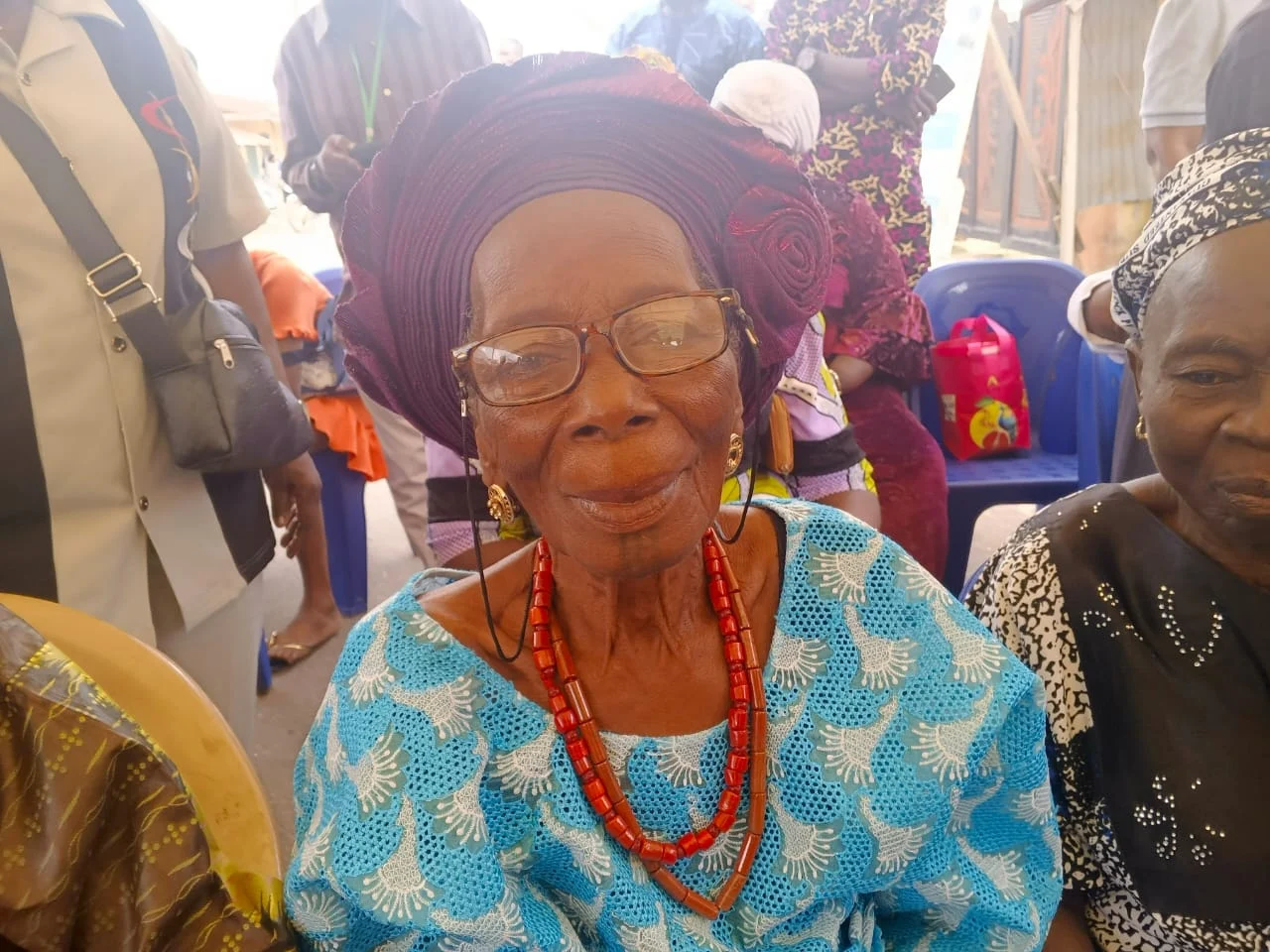 Ekiti 2026: Elderly Voters Stranded as BVAS Fails Facial, Fingerprint Authentication