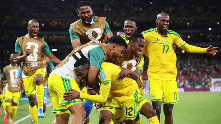 South Africa Edge South Korea to Reach World Cup Knockout Stage