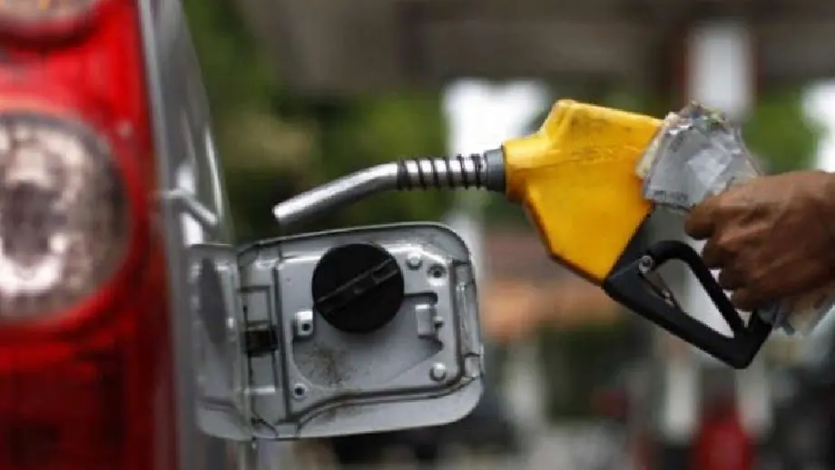 Nigerian Filling Stations to Reduce Fuel Price Near ₦1,000 Per Litre Amid Pressure