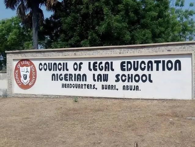 Nigerian Law School Warns Students Against Wearing Wig and Gown Before Call to Bar