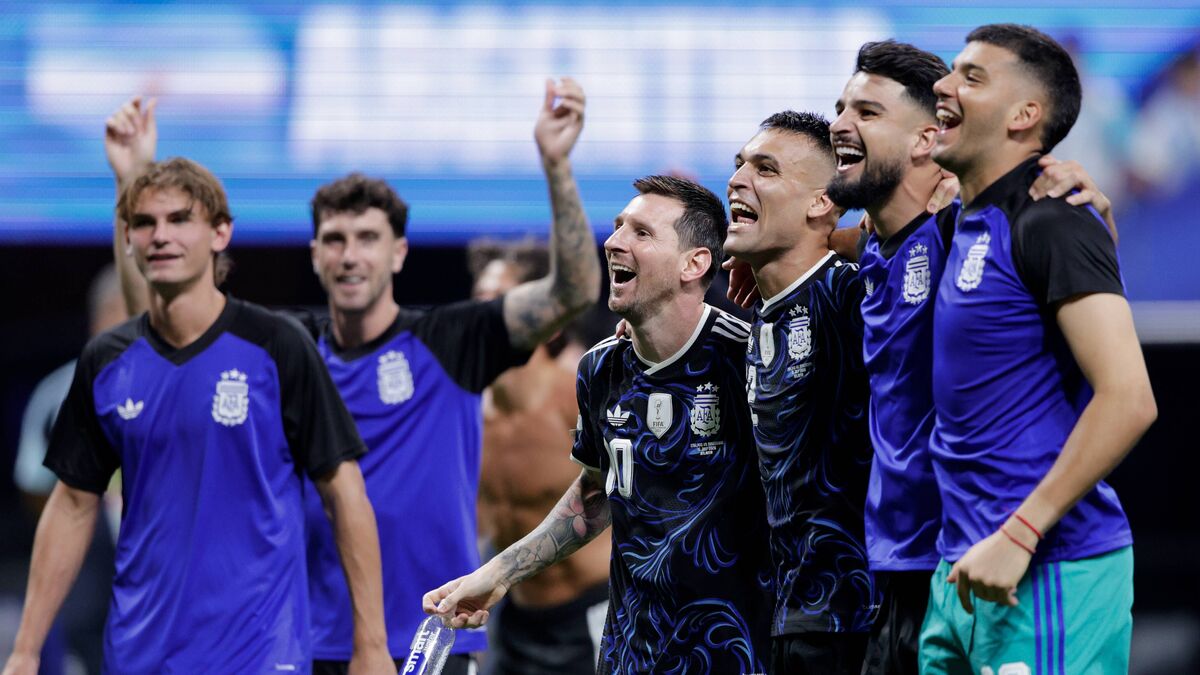 FIFA Decides Against Punishing Argentina Over Falklands Banner Celebration
