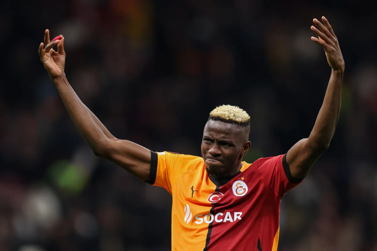 Iniesta Urges Barcelona to Sign Osimhen as Lewandowski’s Replacement