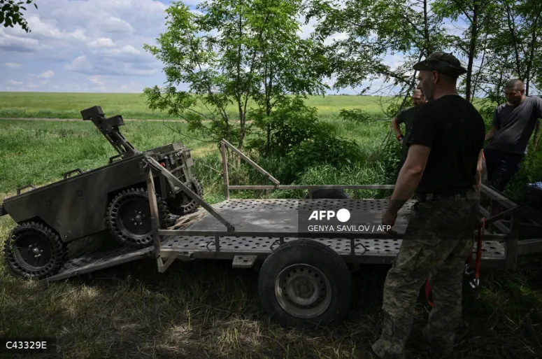 Ukraine Pushes AI Combat Robots Despite Defence Minister’s Dismissal