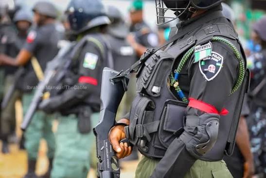 Osun Poll — Police Confront Lawmaker Over Gathering of Voters at Residence