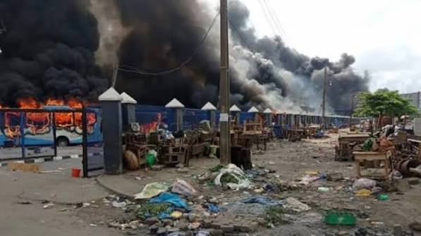 Lagos Explains Delay in Replacing BRT Buses Burnt During #EndSARS