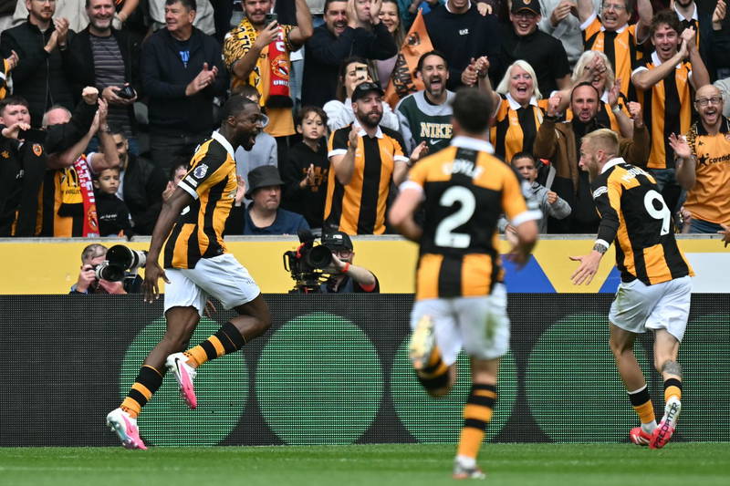 EPL: Ajayi Scores as Hull City Shock Man United 2-0