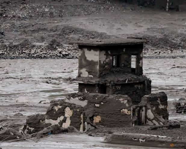 Deadly Flood Hits Nepal-Tibet Border, Hundreds Unaccounted For