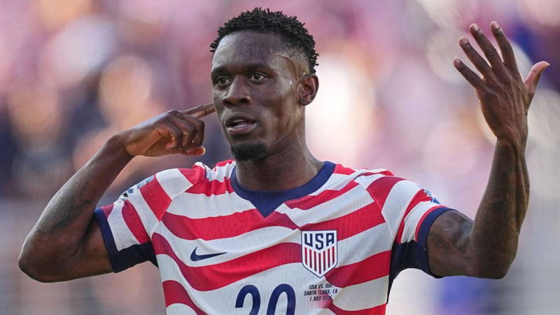 Everton Bid For US Striker Balogun After World Cup Controversy