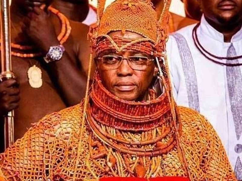 Oba of Benin Suspends Palace Praise Singers Over Unauthorised Performance