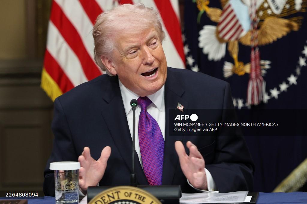 Trump Dismisses Report China Gave Iran Intel Before US Base Attack