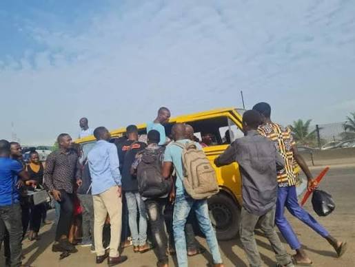 Lagos Commuters Stranded as Bus Drivers Strike Over Alleged Extortion