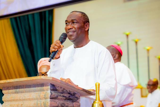 Lagos APC Gov Candidate Hamzat Visits Churches Ahead of 2027