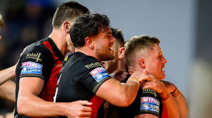 Warrington Wolves Reach Super League Grand Final After Controversial Penalty