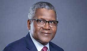 Dangote Foundation Gives Students Free Shares