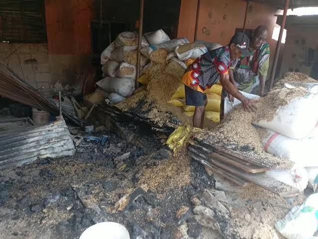 Anambra Shuts Market After Palace Burnt, Five Killed