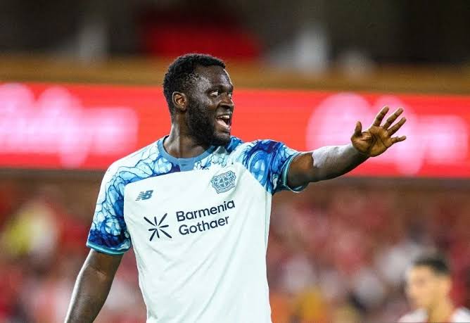 Leverkusen Coach, Director Address Boniface Walkout