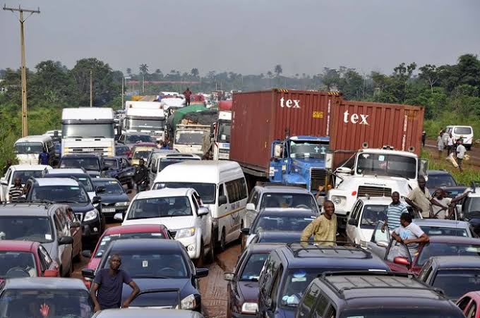 Motorists Spend Over Three Hours in Gridlock on Benin-Lagos Expressway