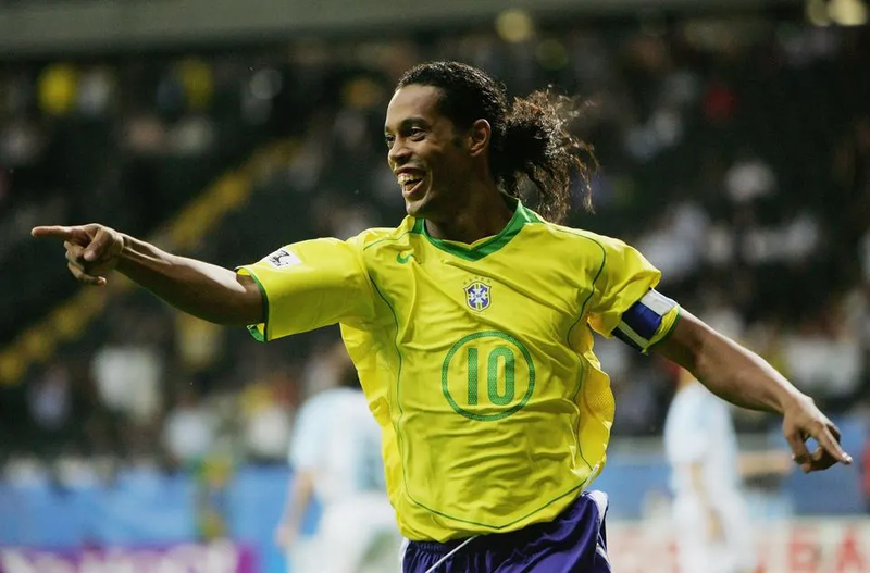 Ronaldinho Returns To Football With Italian Third-Tier Club